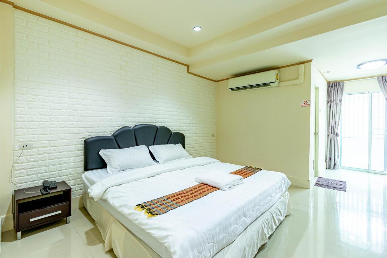 Ice Residence Hotel Bang Sao Thong Exterior photo