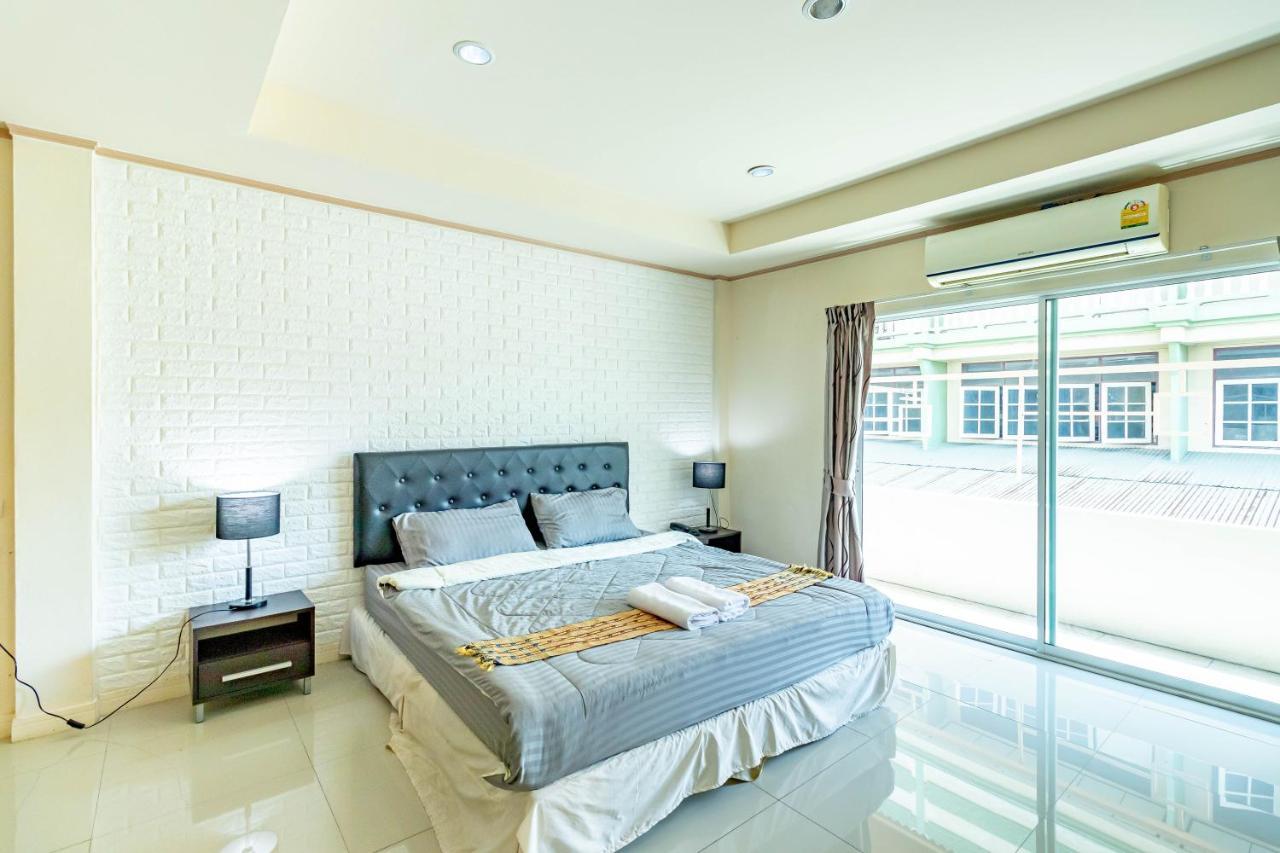 Ice Residence Hotel Bang Sao Thong Exterior photo
